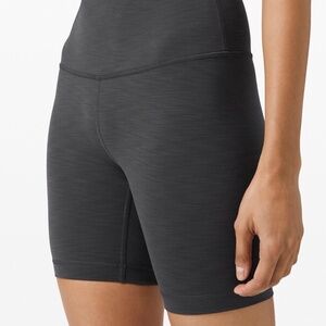 Lululemon Wunder Train High-Rise Short 8"